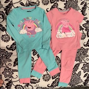 Set of Peppa pig pajamas.